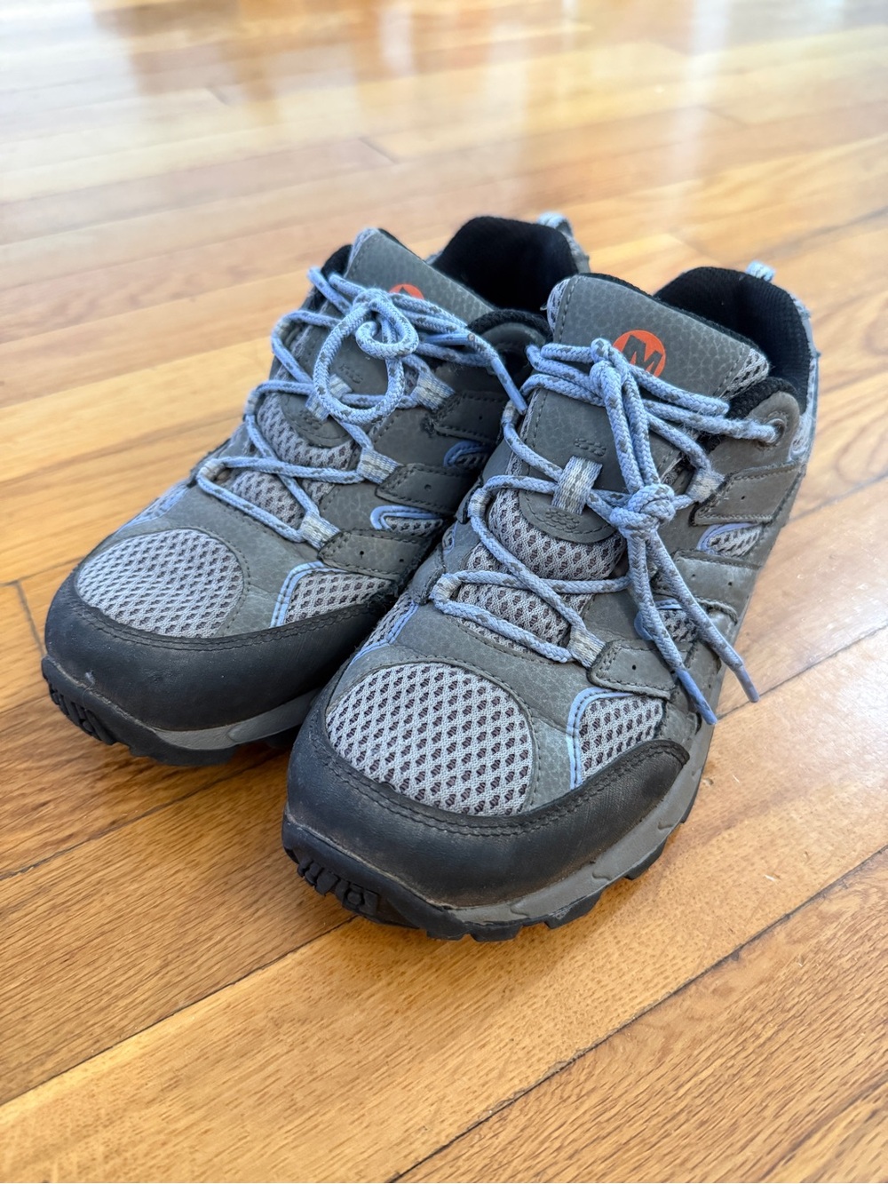 Merrell Kid’s Hiking MOAB2 Sneakers / Shoes, Size 4M, Style MOAB2LOWLACE